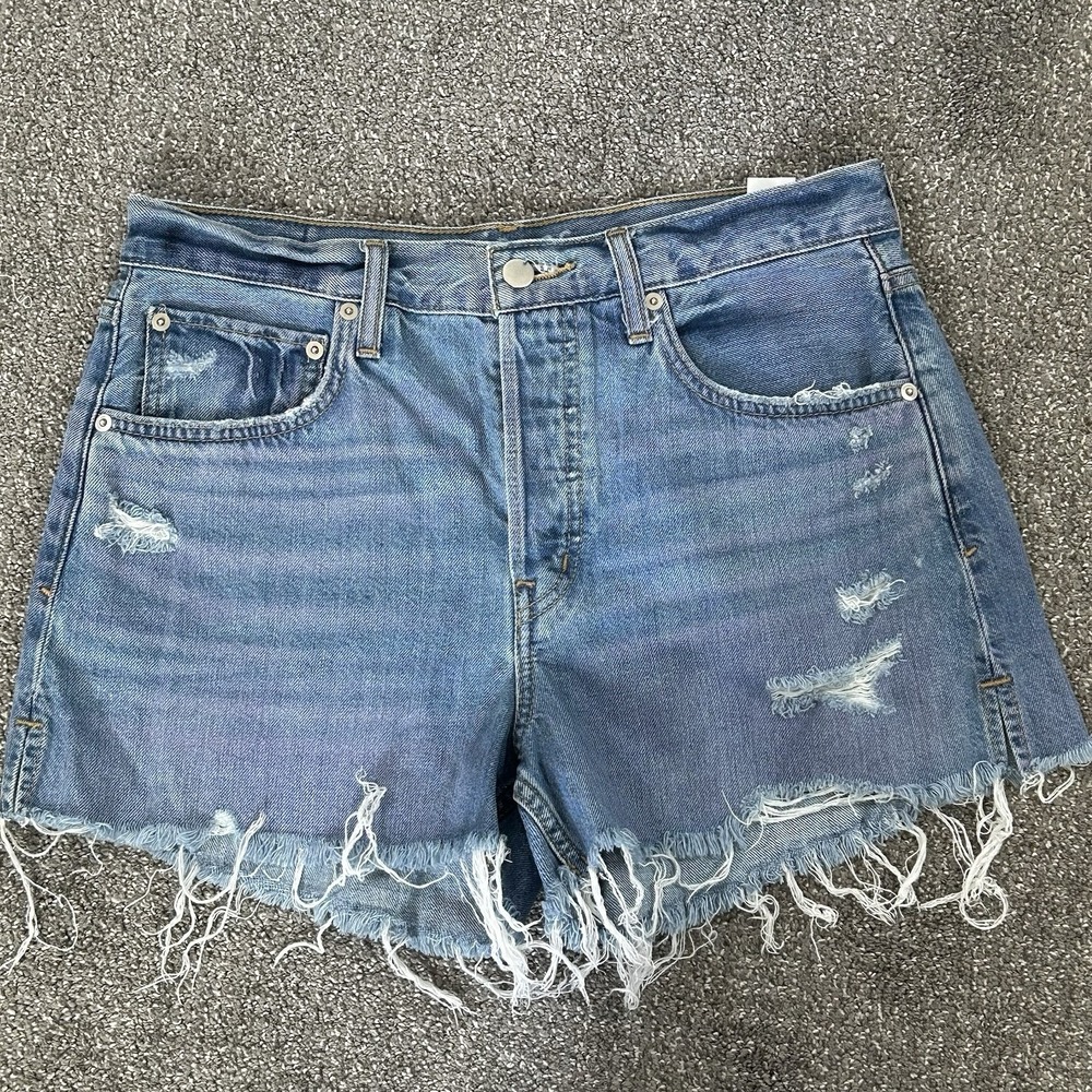 Maurices Hi-Rise Cut Off Jean Shorts‎ Women's 6 Distressed Fray Hem Button-Fly